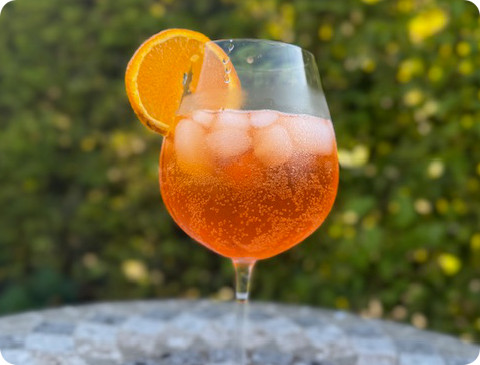 aperitiv fontana nealko spritz1